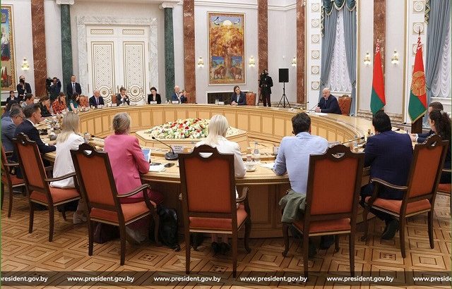 Встреча президента со СМИ